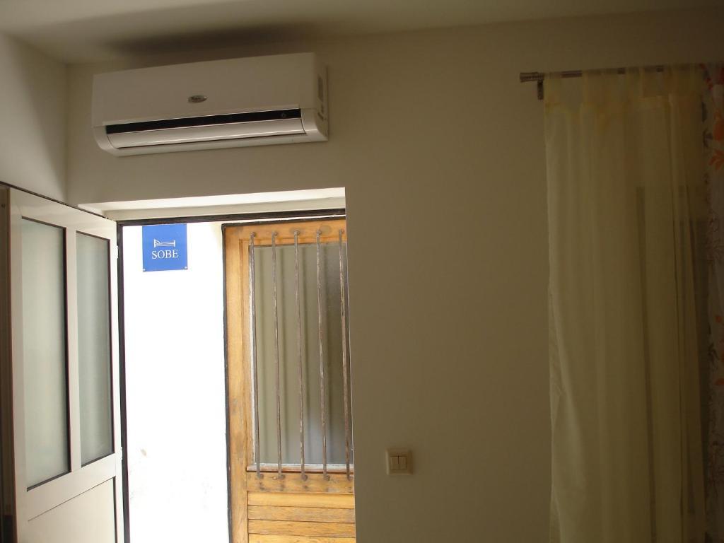 Rooms Andrijana دوبروفينك الغرفة الصورة